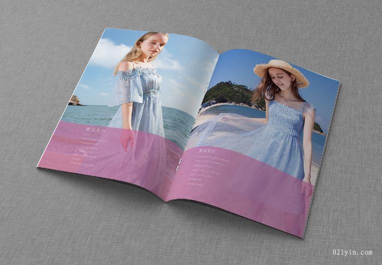 服裝畫冊設(shè)計欣賞  第1張